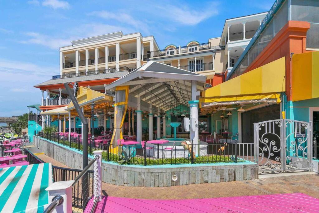 Charming Holiday Isle Destin Beach Access Townhome Exterior photo